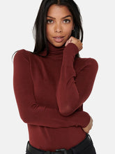 Only ženski crveni pulover